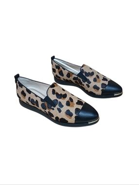 Cole Haan NWOT Calf Hair Leopard Print Slip-On Loafers with Black Cap Toe 7B